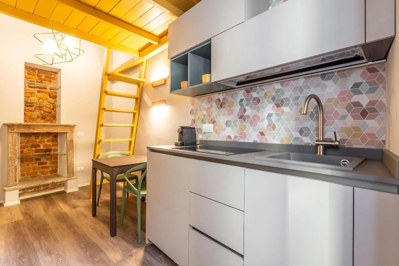 Casa Olfinia - Cosy Studio Apartment On The Canal 米兰